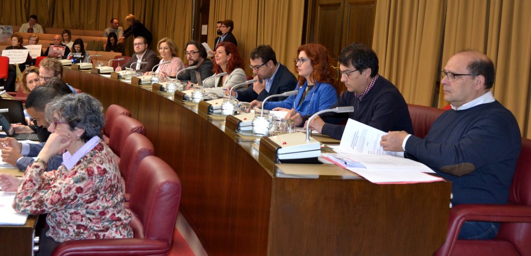 TAN SOLO EL PP SE OPUSO A LA MOCIÓN SOCIALISTA QUE PROPONÍA MEDIDAS DE APOYO A LOS 27.000 ESTUDIANTES DE ALBACETE