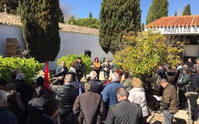La Agrupación Local del PSOE de Albacete honró, ante el monumento ‘A los que amaron la Paz’