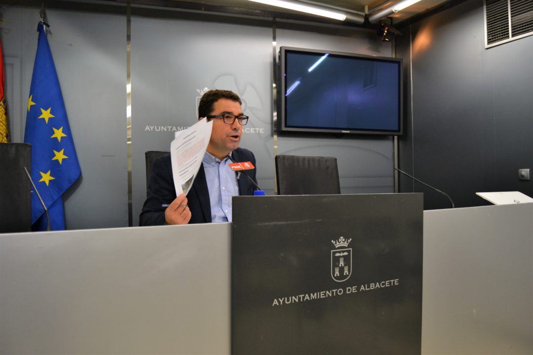 BELINCHÓN: “EL ÚNICO INTERÉS DEL PSOE EN LAS MESAS DE CONTRATACIÓN ES EL DE VELAR POR LOS INTERESES DE LA CIUDAD”
