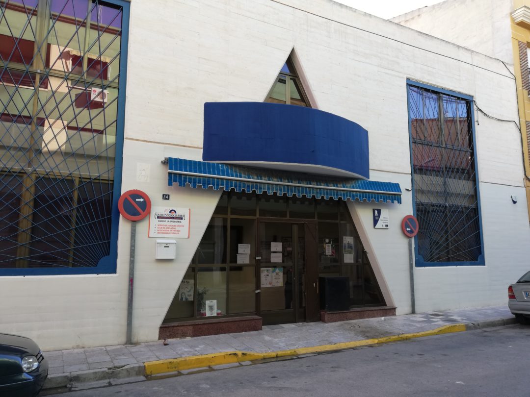 EL PSOE LAMENTA EL DETERIORO DEL CENTRO SOCIOCULTURAL DEL BARRIO DE INDUSTRIA Y LA INCAPACIDAD DEL ALCALDE PARA OFRECER UNA SOLUCIÓN