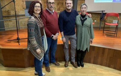 Tarde de pregones en este viernes gélido y de inicio de las fiestas de barrios como en el caso del de San Antonio Abad.