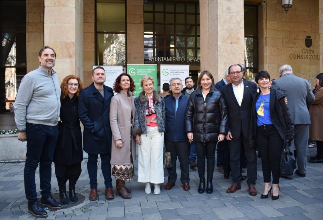 El PSOE acude en bloque en apoyo del Día Mundial con el Cáncer