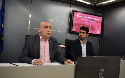 Serrano no va a hacer nada para reducir la lista de espera de 2.000 personas que esperan una vivienda pública