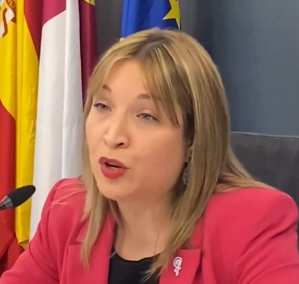 Amparo Torres ha analizado en una entrevista, en el programa ‘Hoy por Hoy’ de Radio Albacete Cadena SER, el proyecto de Presupuestos del PP, que ha calificado como «irrealizable» y que de llevarse a la práctica, «provocaría el mayor endeudamiento de la historia del Ayuntamiento de Albacete»