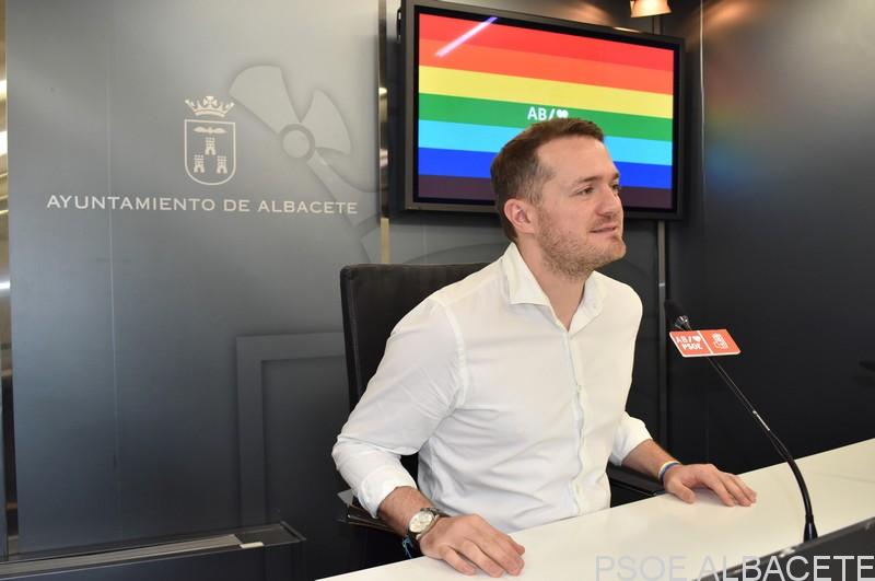 El Grupo Socialista presenta una moción para afianzar la igualdad de todas las personas al margen de su orientación e identidad sexual y de género
