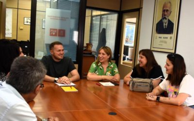 El Grupo Socialista denuncia que la inacción del PP deja en la calle al personal del ‘Corresponsables’ y que cientos  de familias pierden un servicio vital de conciliación laboral