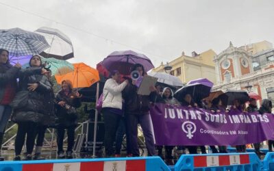 A pesar de la lluvia, las y los socialistas hemos salido a la calle para seguir reivindicando