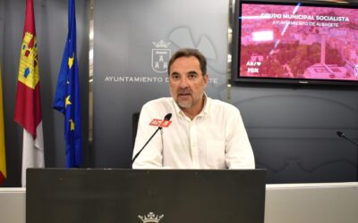 El PSOE critica a Manuel Serrano por descuidar servicios básicos como las piscinas públicas en plena ola de calor