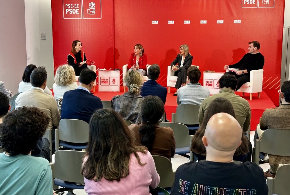 La senadora participó en una jornada sobre agricultura organizada por el Partido Socialista de Euskadi en Oion (Álava)