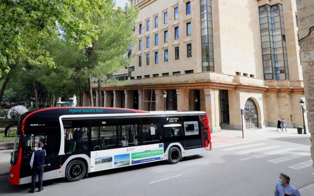 El PSOE reclama que el contrato del transporte público recoja nuevas líneas, mejores horarios, cobertura en barrios y pedanías y una flota moderna y sostenible