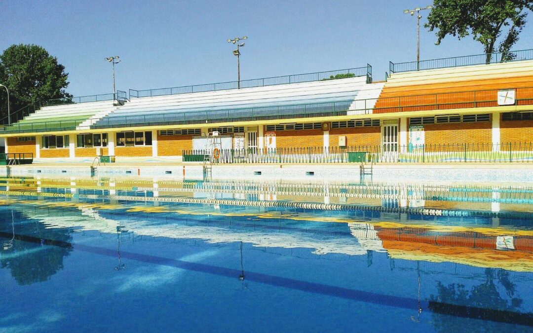 El PSOE propone que el acceso a las piscinas municipales de Albacete sea gratuito durante las olas de calor y que el Ayuntamiento amplíe los horarios
